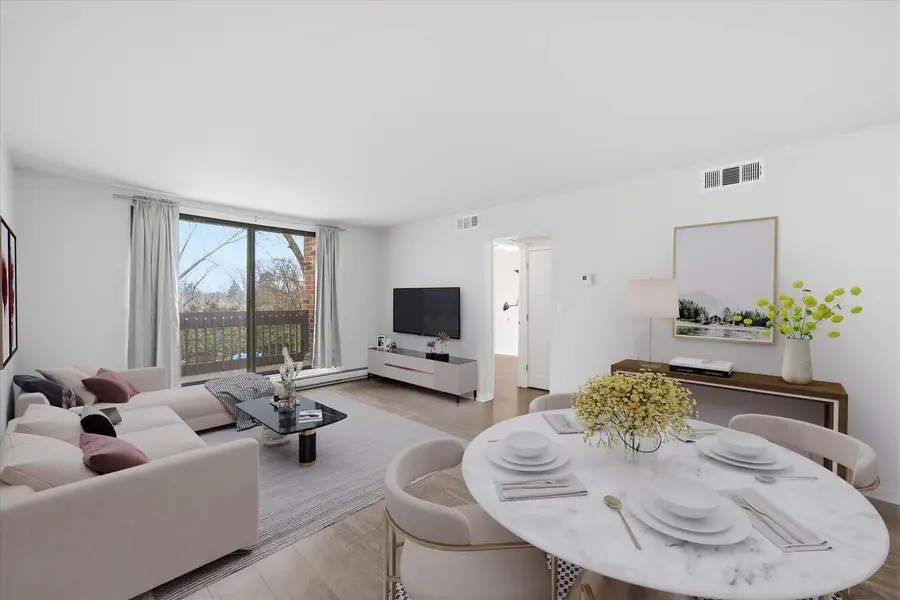 2300 W Good Hope ROAD #340, Glendale, WI 53209 - #3