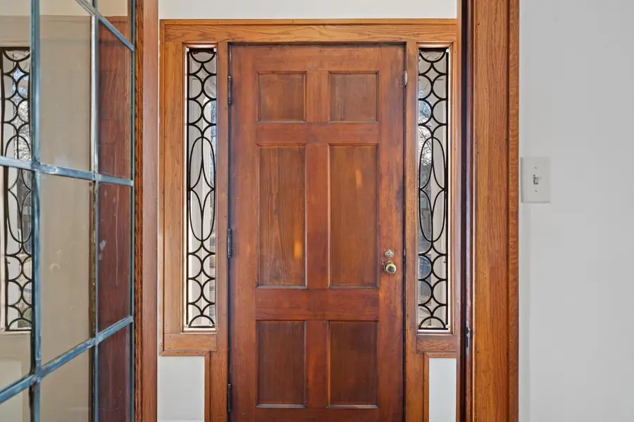 8202 W Woodland AVENUE, Wauwatosa, WI 53213 - #3