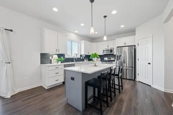 W139N6328 Bridal Wreath LANE, Menomonee Falls, WI 53051