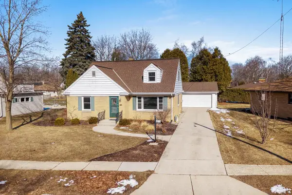 2014 Markham STREET, Manitowoc, WI 54220