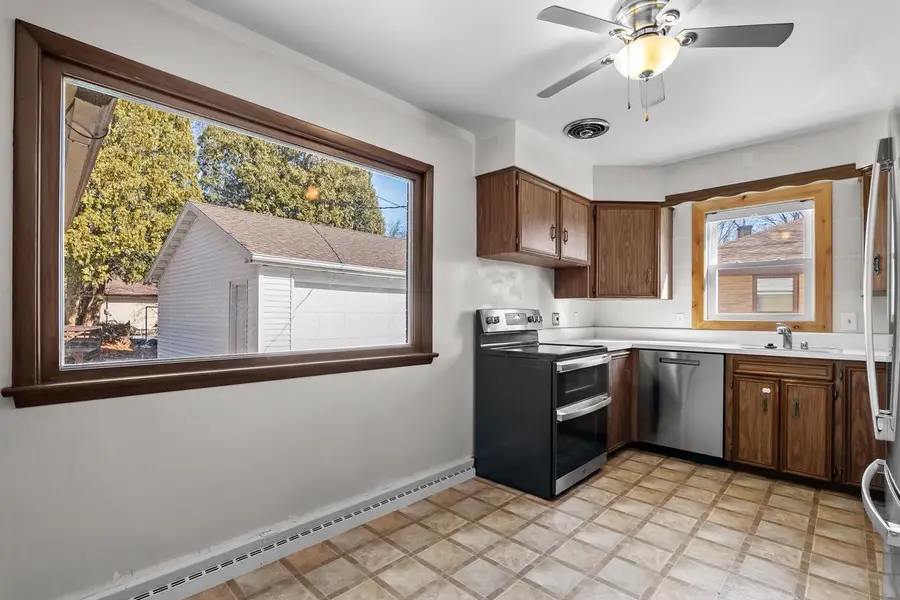 2014 Markham STREET, Manitowoc, WI 54220 - #3