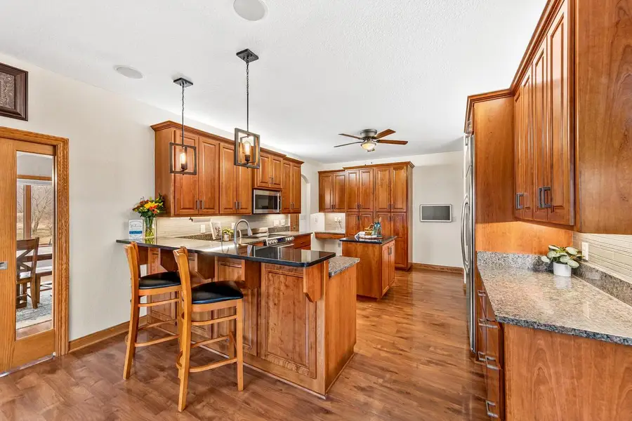 S62W28195 Ridge Valley ROAD, Waukesha, WI 53189 - #3