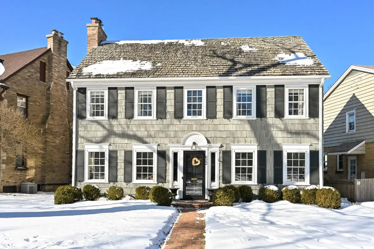 622 E Lexington BOULEVARD, Whitefish Bay, WI 53217 - #1