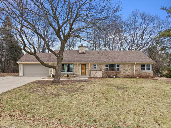 1170 Forest LANE, Brookfield, WI 53005