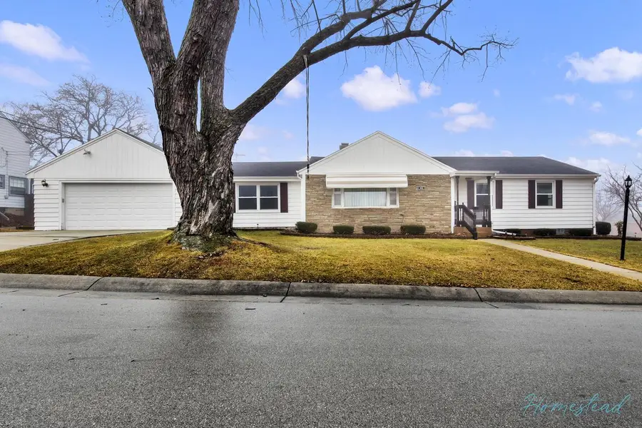 4630 W Anthony DRIVE, Greenfield, WI 53219 - #2