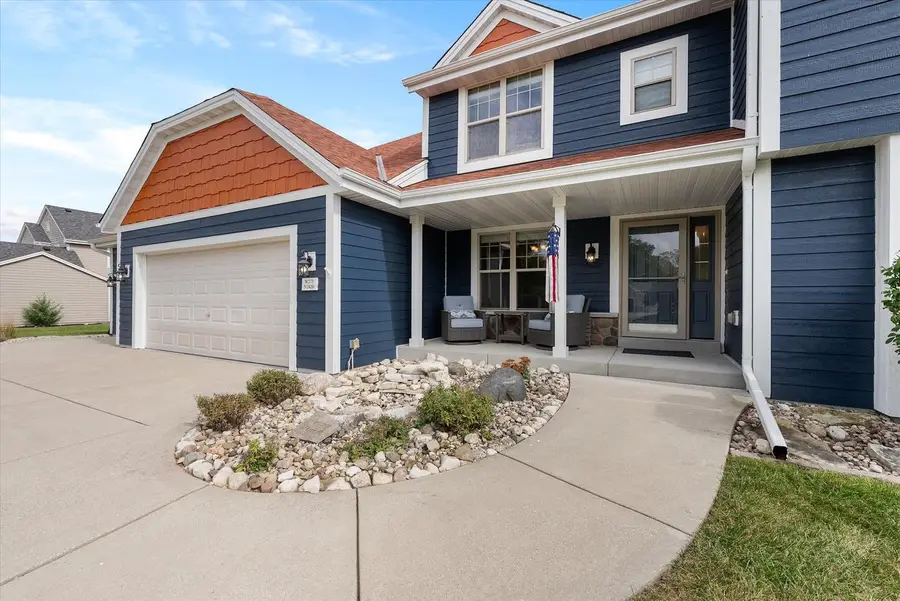 W273N2420 Arlington COURT, Pewaukee, WI 53072 - #3