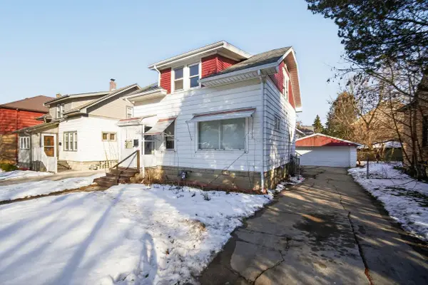 2840 N 58th STREET, Milwaukee, WI 53210