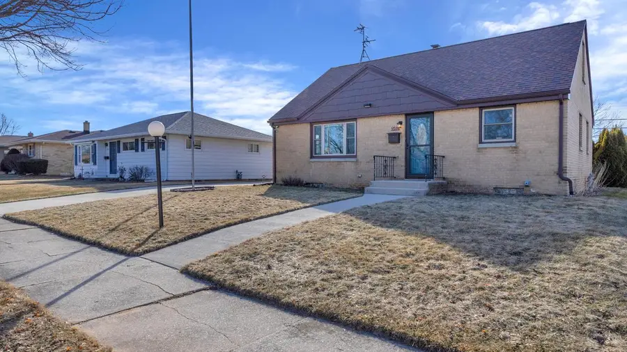 1614 S 25th STREET, Sheboygan, WI 53081 - #3