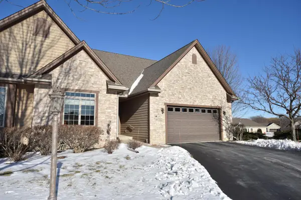 N115W17846 Sawgrass COURT #137, Germantown, WI 53022