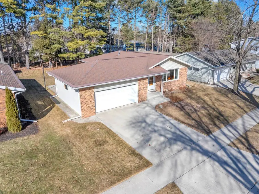 1306 Castle AVENUE, Sheboygan, WI 53081 - #2