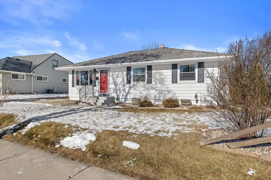 4381 S Kentucky AVENUE, Milwaukee, WI 53221 - #2