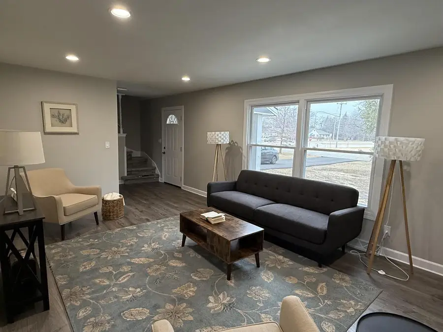 439 W Mall ROAD, Glendale, WI 53217 - #2