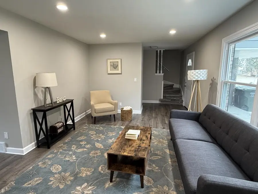 439 W Mall ROAD, Glendale, WI 53217 - #3