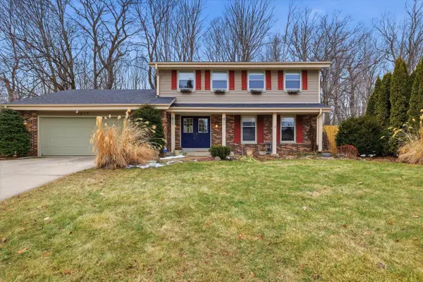 4615 S Camrose AVENUE, New Berlin, WI 53151