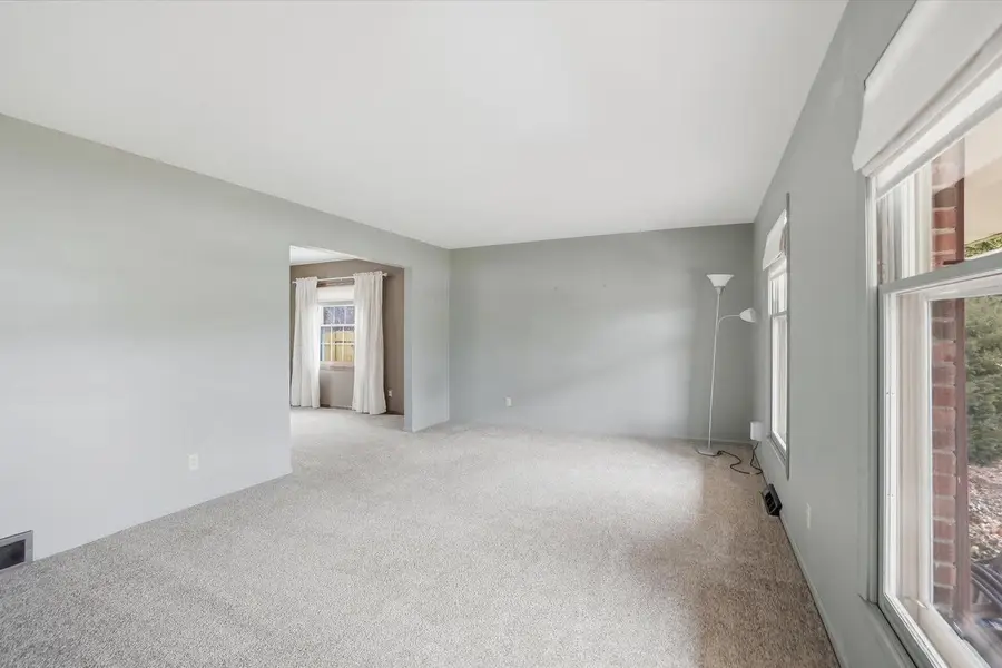 4615 S Camrose AVENUE, New Berlin, WI 53151 - #3