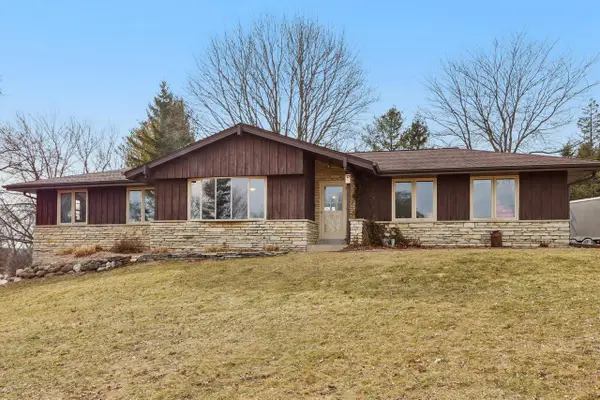S30W29485 Williams WAY W, Waukesha, WI 53188