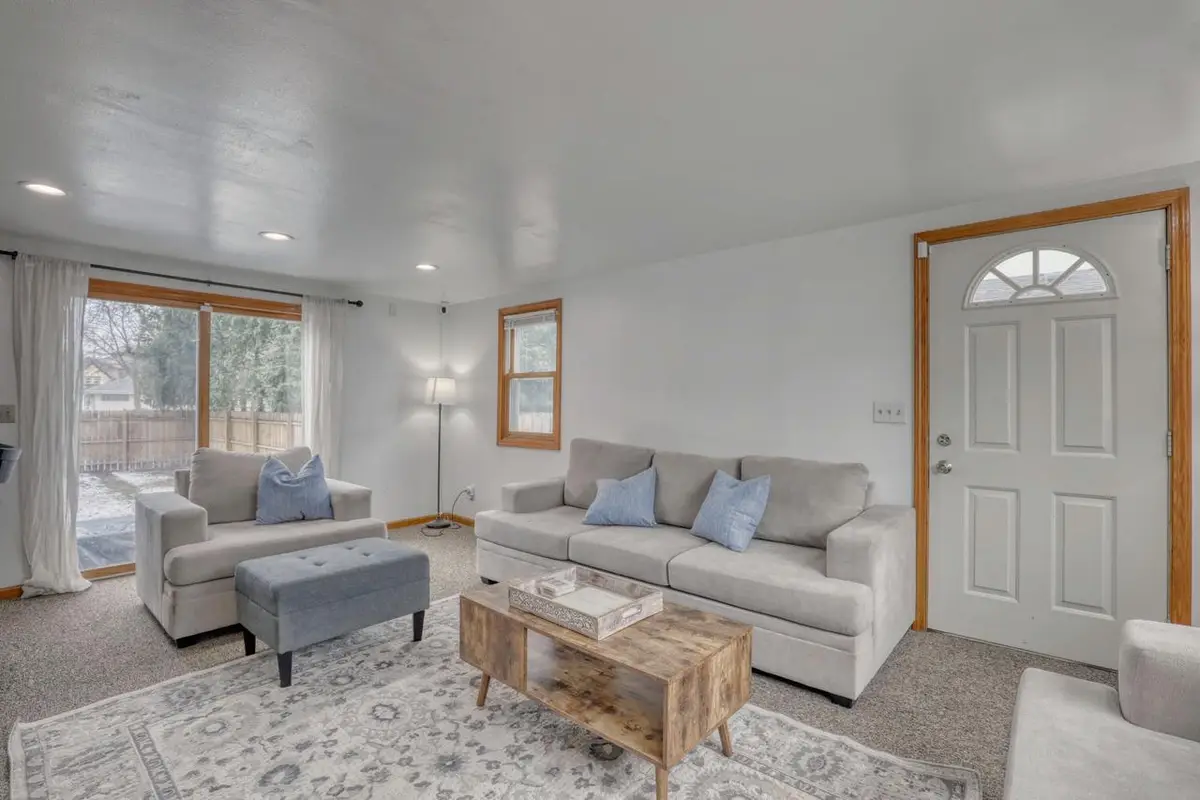 4857 N Navajo AVENUE, Glendale, WI 53217 - #1