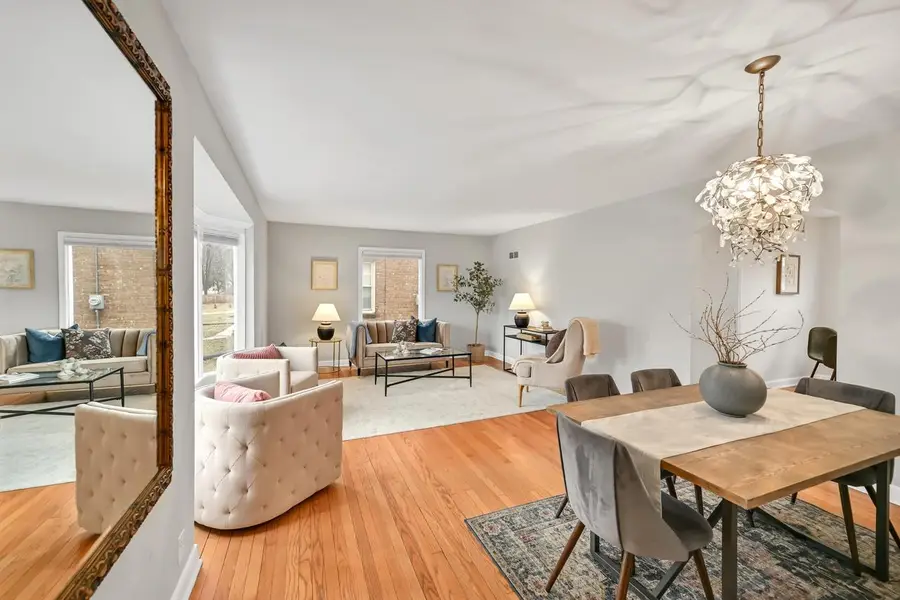 5249 N Bay Ridge AVENUE, Whitefish Bay, WI 53217 - #2