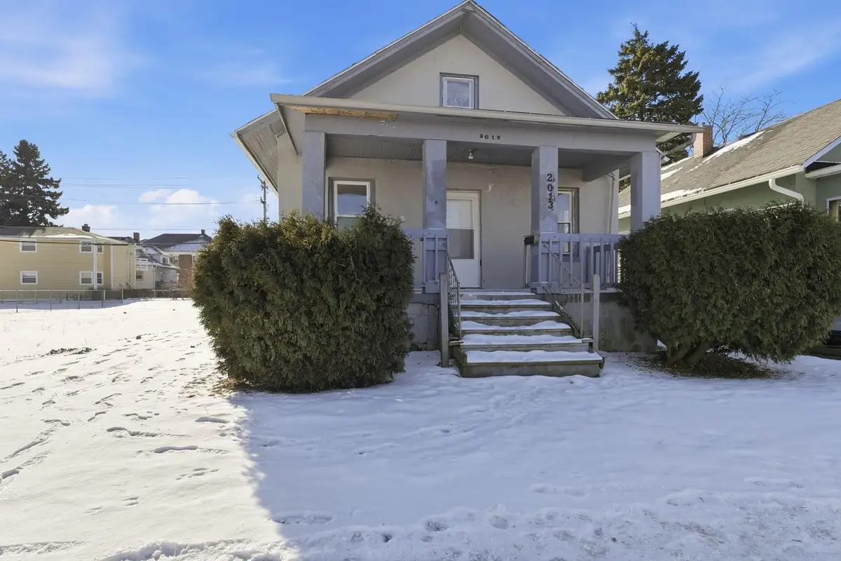 2013 De Koven AVENUE, Racine, WI 53403 - #1