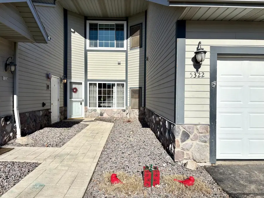 5322 S Hidden DRIVE, Greenfield, WI 53221 - #2