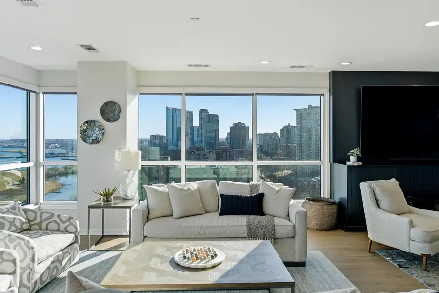 1522 N Prospect AVENUE #1401/1406, Milwaukee, WI 53202 - #3