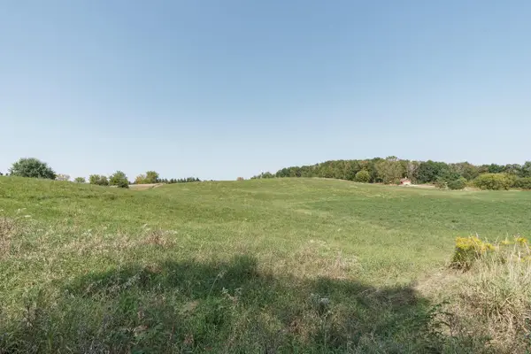 Lt1 SPRING DRIVE, Campbellsport, WI 53010