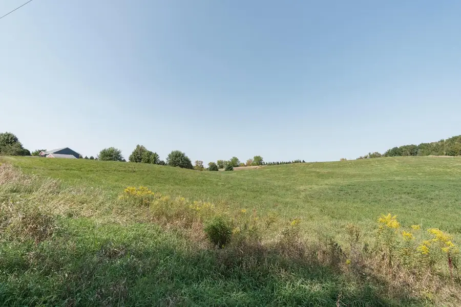 Lt1 SPRING DRIVE, Campbellsport, WI 53010 - #2