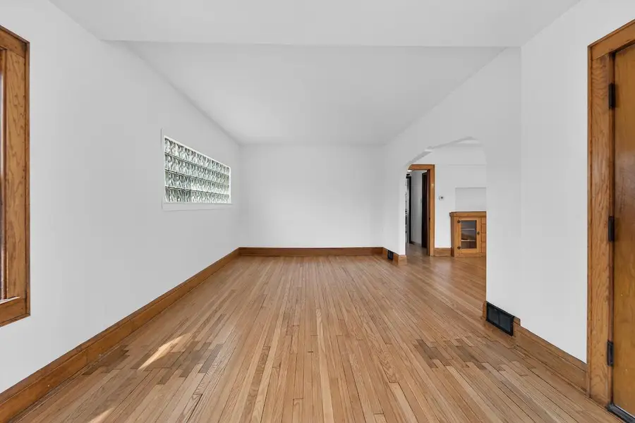 2316 E Malvern PLACE, Milwaukee, WI 53207 - #3