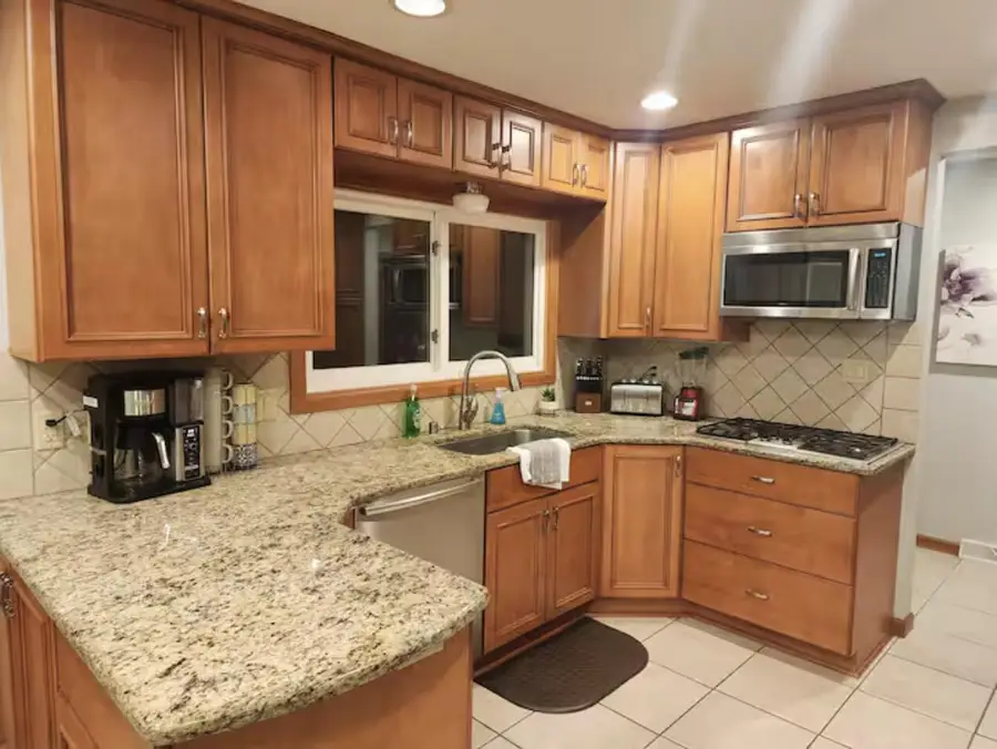 223 W Mequon ROAD, Mequon, WI 53092 - #3