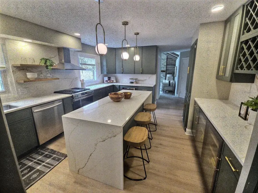 2608 W Hyacinth COURT, Mequon, WI 53092 - #2