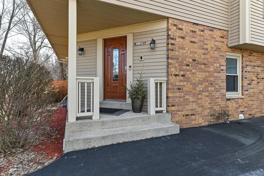 11249 N Oriole LANE, Mequon, WI 53092 - #3