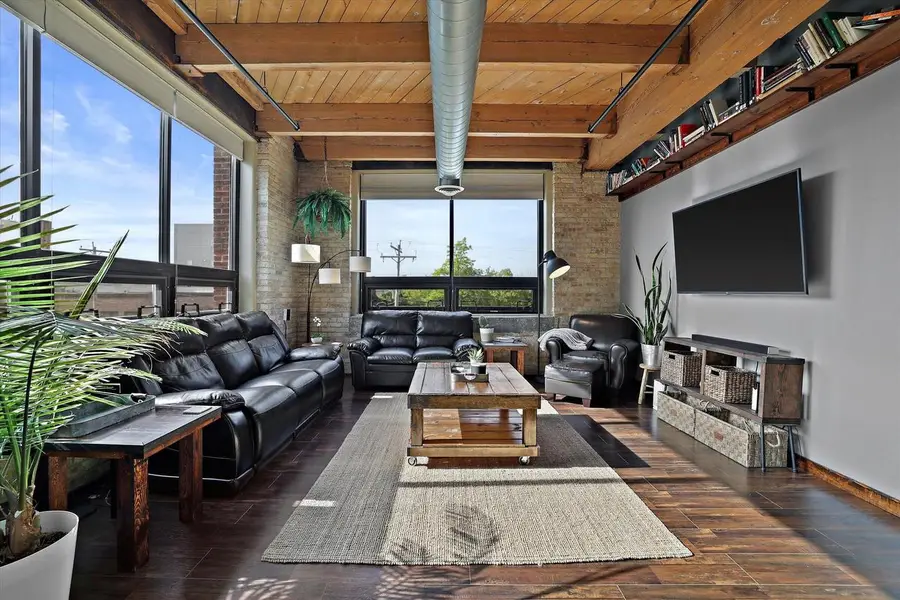 234 E Reservoir AVENUE #302, Milwaukee, WI 53212 - #2