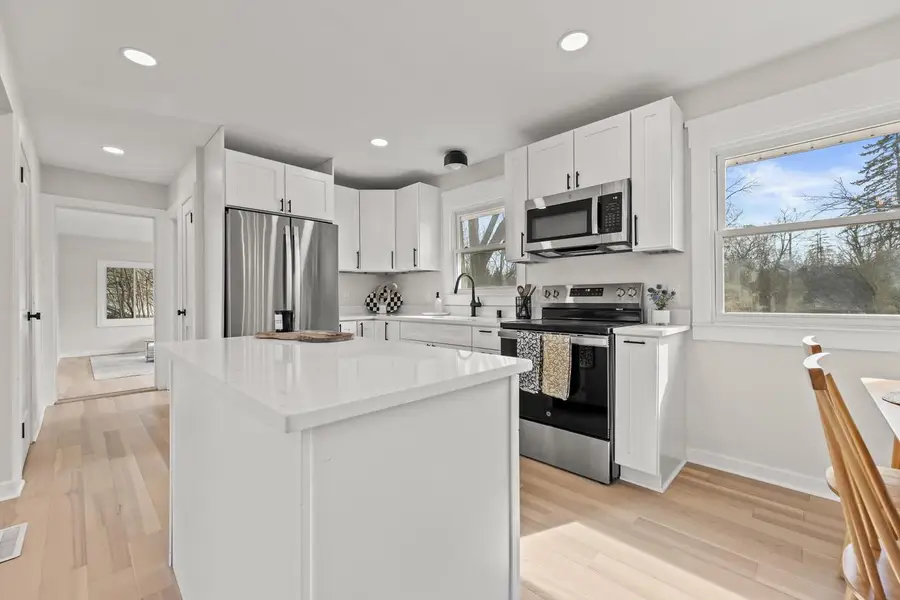 N80W15821 Rainbow DRIVE, Menomonee Falls, WI 53051 - #2