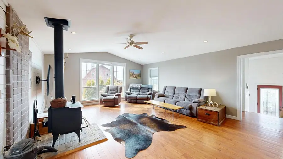 16433 State Highway 27, Ferryville, WI 54628 - #3