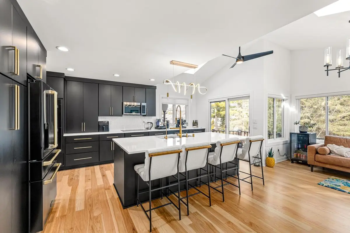 11720 Austin AVENUE, Mequon, WI 53092 - #1