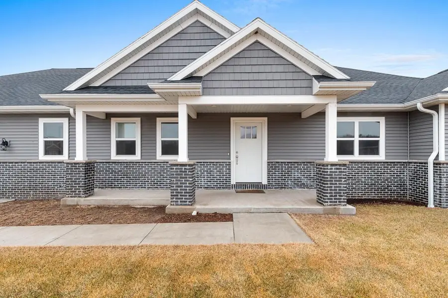 2348 Wild Oak DRIVE, Manitowoc, WI 54220 - #3