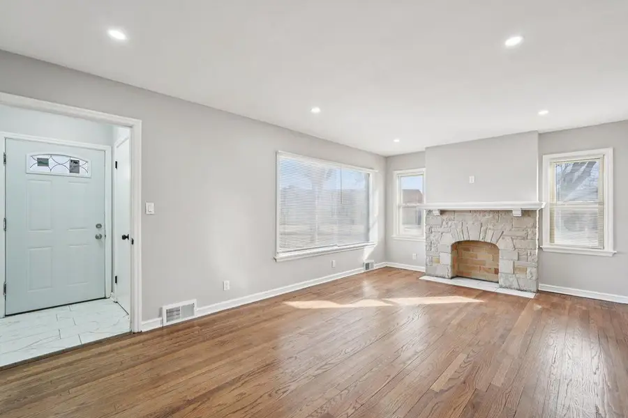 3880 N 58th BOULEVARD, Milwaukee, WI 53216 - #3