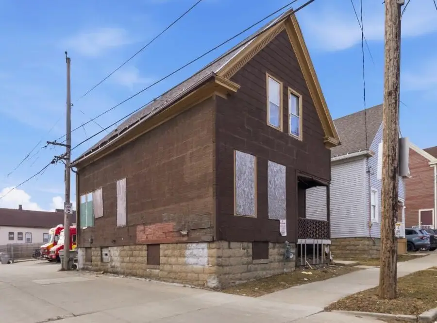 2023 W Scott STREET, Milwaukee, WI 53204 - #2