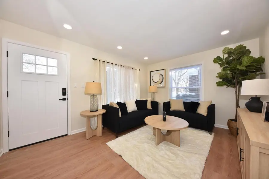 3165 N 87th STREET, Milwaukee, WI 53222 - #3