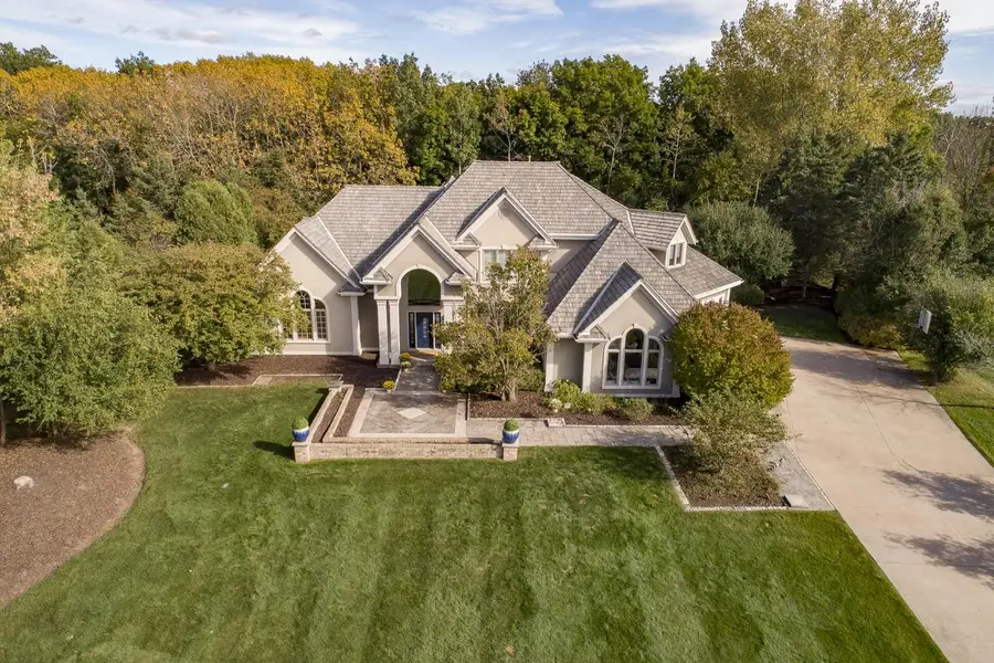 W305N2808 Foxwood COURT, Pewaukee, WI 53072 - #3