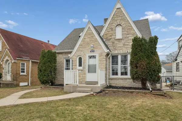 4045 N Montreal STREET, Milwaukee, WI 53216