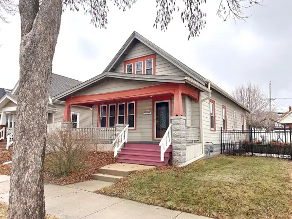 3041 S 11th STREET, Milwaukee, WI 53215