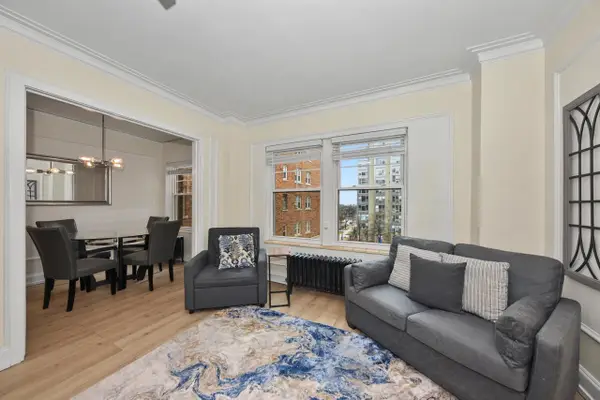 1028 E Juneau AVENUE #430, Milwaukee, WI 53202