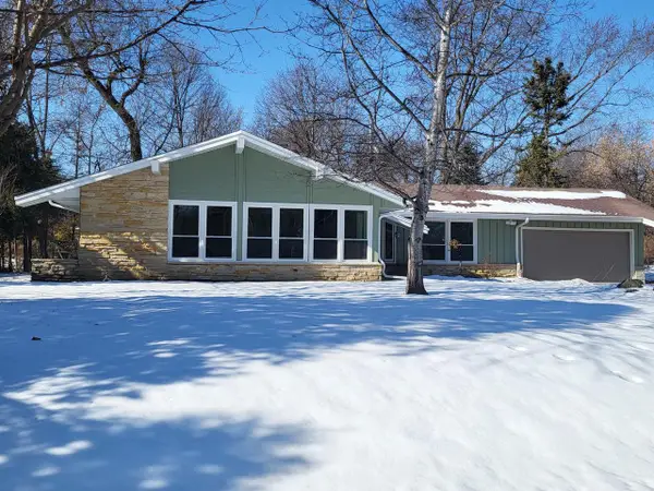 2465 Lionel COURT, Brookfield, WI 53045