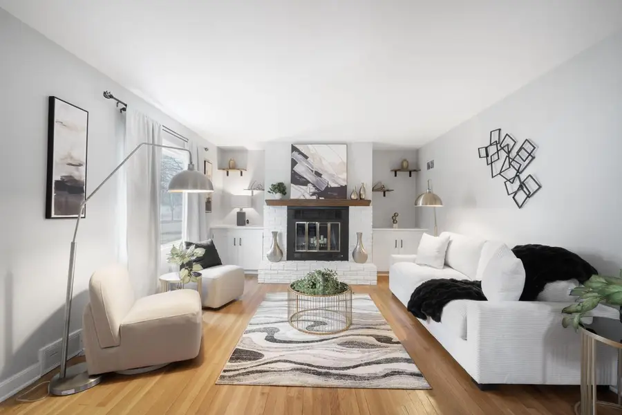 172 N 92nd STREET, Milwaukee, WI 53226 - #3