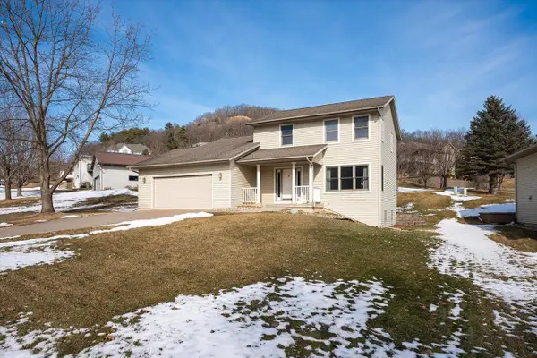 348 Regent DRIVE, La Crescent, MN 55947