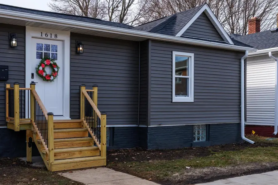 1618 Grand AVENUE, Racine, WI 53403 - #2