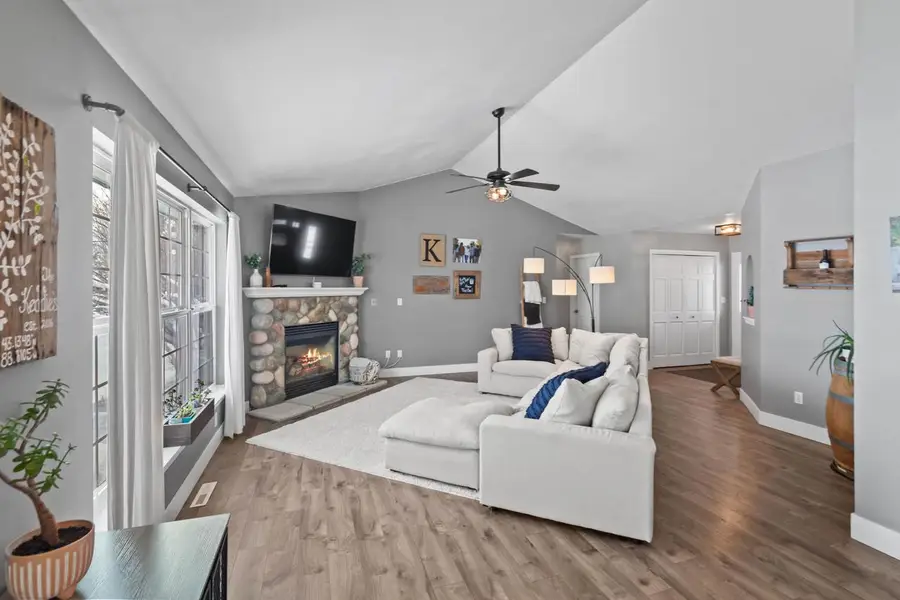 1227 Oriole DRIVE, Oconomowoc, WI 53066 - #2