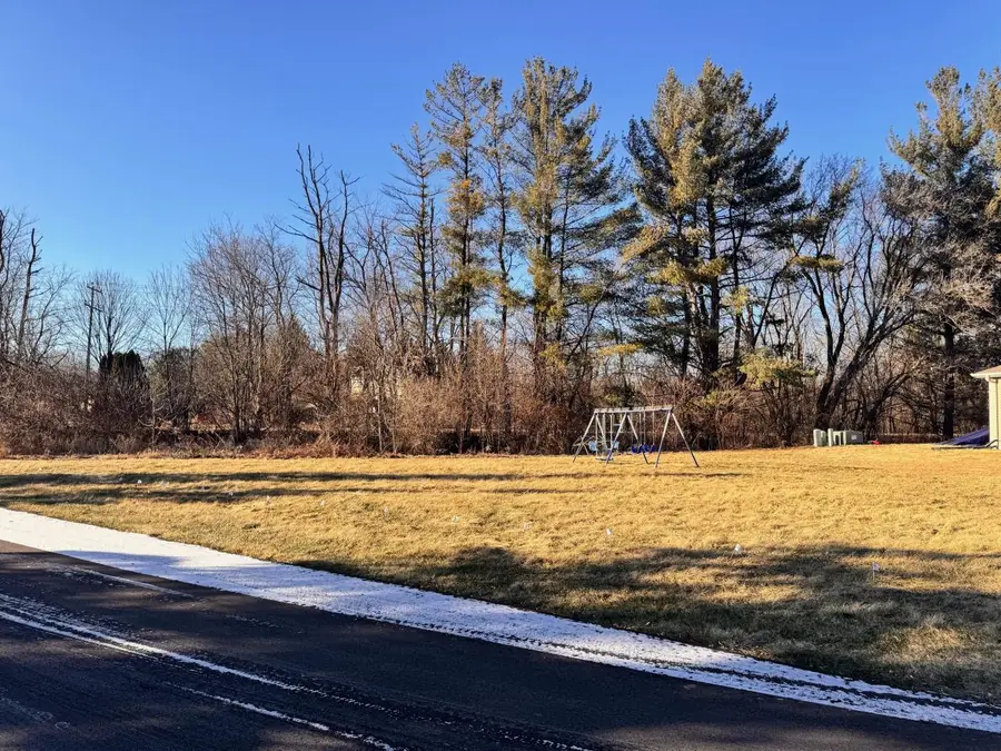 303 TRAIL OF PINES LANE #305, Burlington, WI 53105 - #2