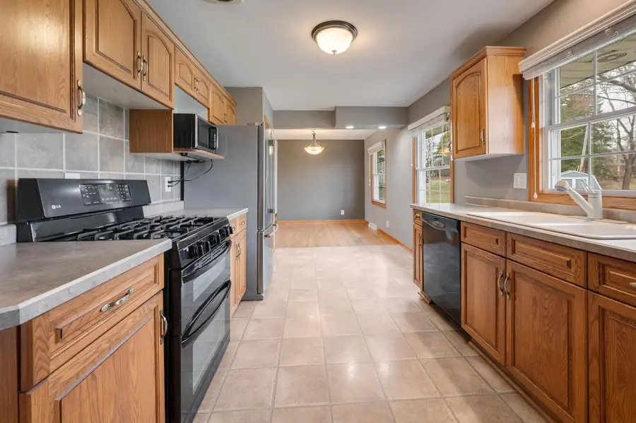 3355 S El Sirroco DRIVE, New Berlin, WI 53151 - #3